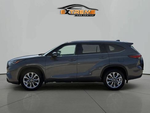 Used 2023 Toyota Highlander Limited AWD/4WD image 3