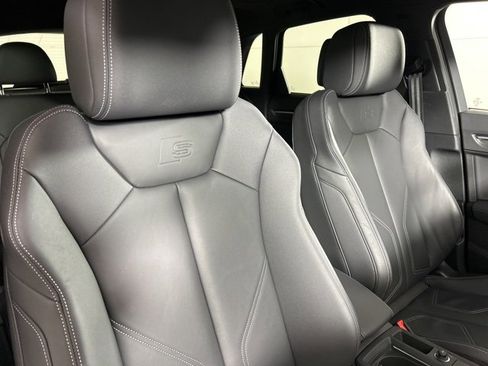 Used 2025 Audi Q3 2.0T Premium w/ Convenience Package image 34
