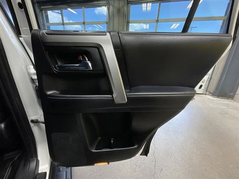 Used 2018 Toyota 4Runner SR5 RWD image 23