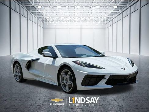Used 2024 Chevrolet Corvette Stingray Coupe w/ 1LT RWD image 9