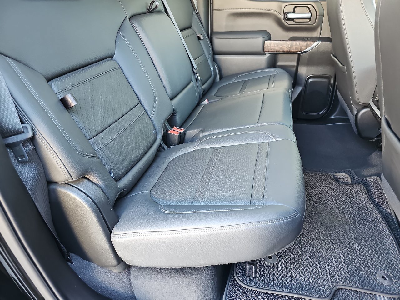 Used 2021 GMC Sierra 1500 Denali w/ Denali Ultimate Package AWD/4WD image 16