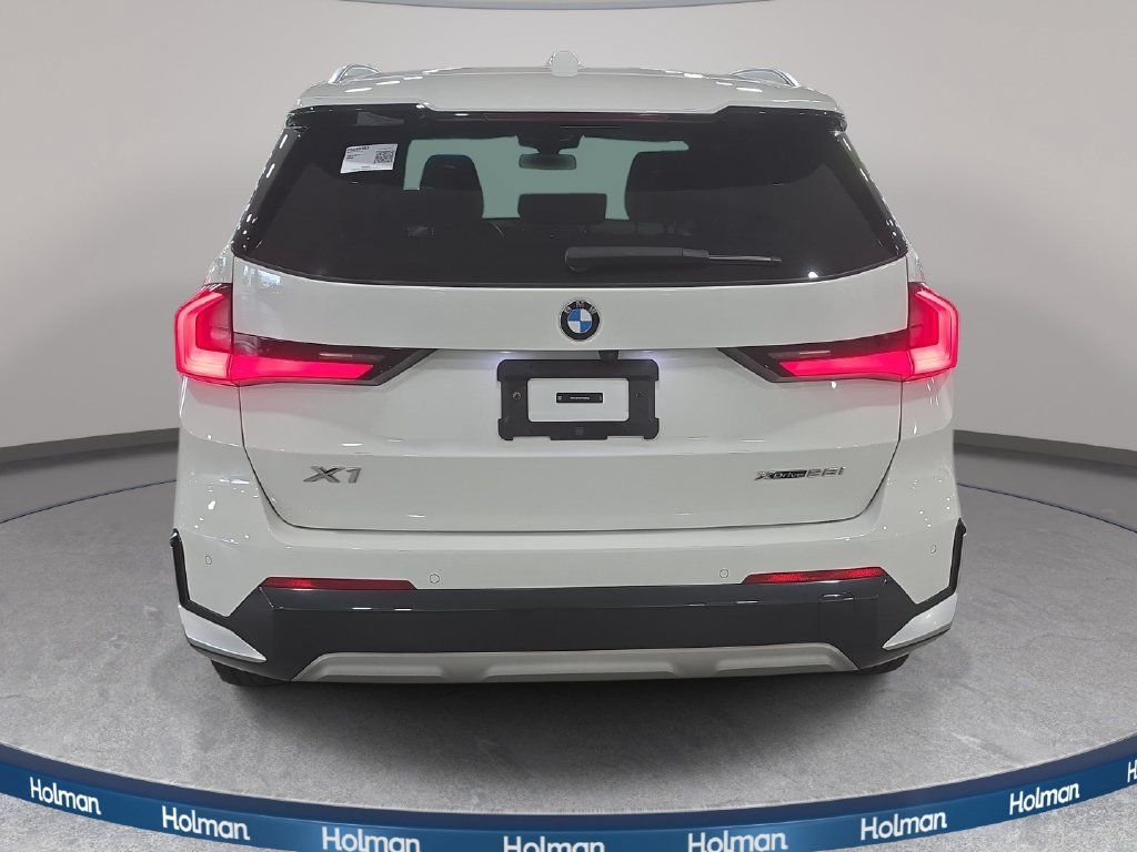 Certified 2023 BMW X1 xDrive28i w/ Convenience Package AWD/4WD image 6