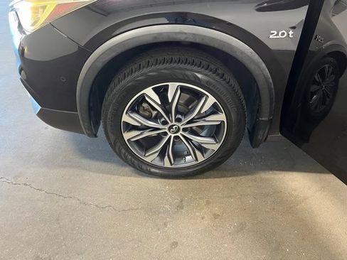 Used 2018 INFINITI QX30 Premium w/ Navigation Package AWD/4WD image 29