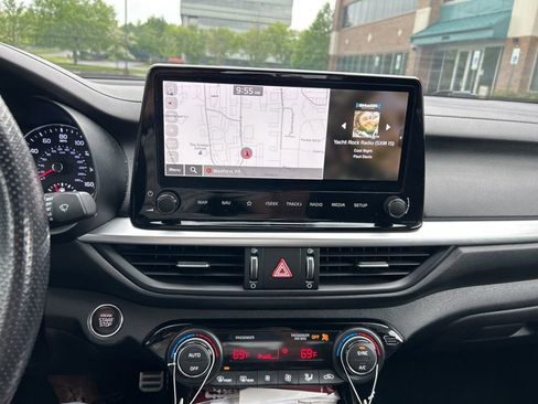 Used 2024 Kia Forte GT FWD image 12