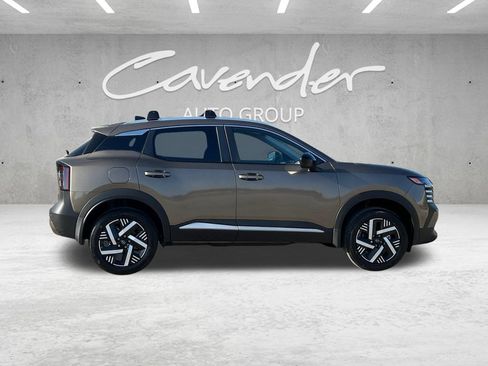 New 2026 Nissan Kicks SV w/ Cold Weather Package FWD image 18