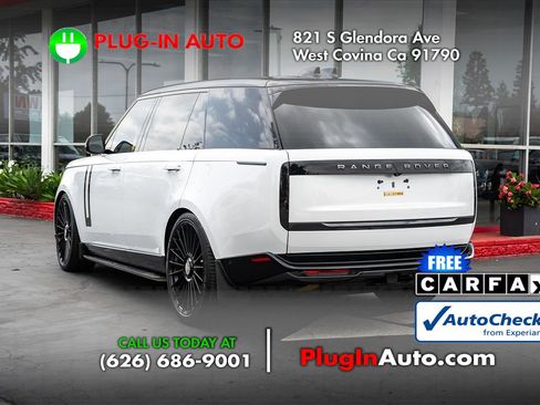Used 2024 Land Rover Range Rover Long Wheelbase SE AWD/4WD image 3