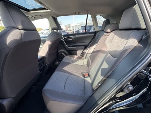 Used 2025 Toyota RAV4 XLE image 29
