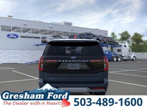 New 2026 Ford Expedition Platinum image 5