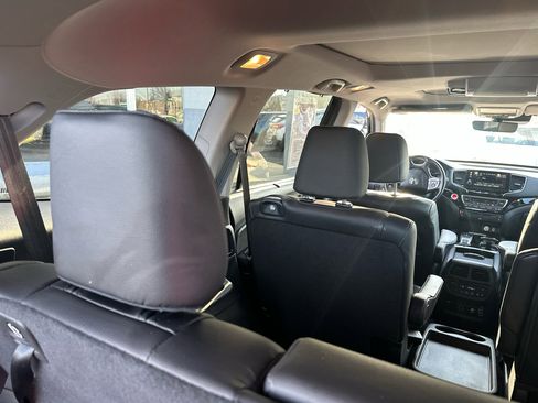 Used 2019 Honda Pilot Elite image 13