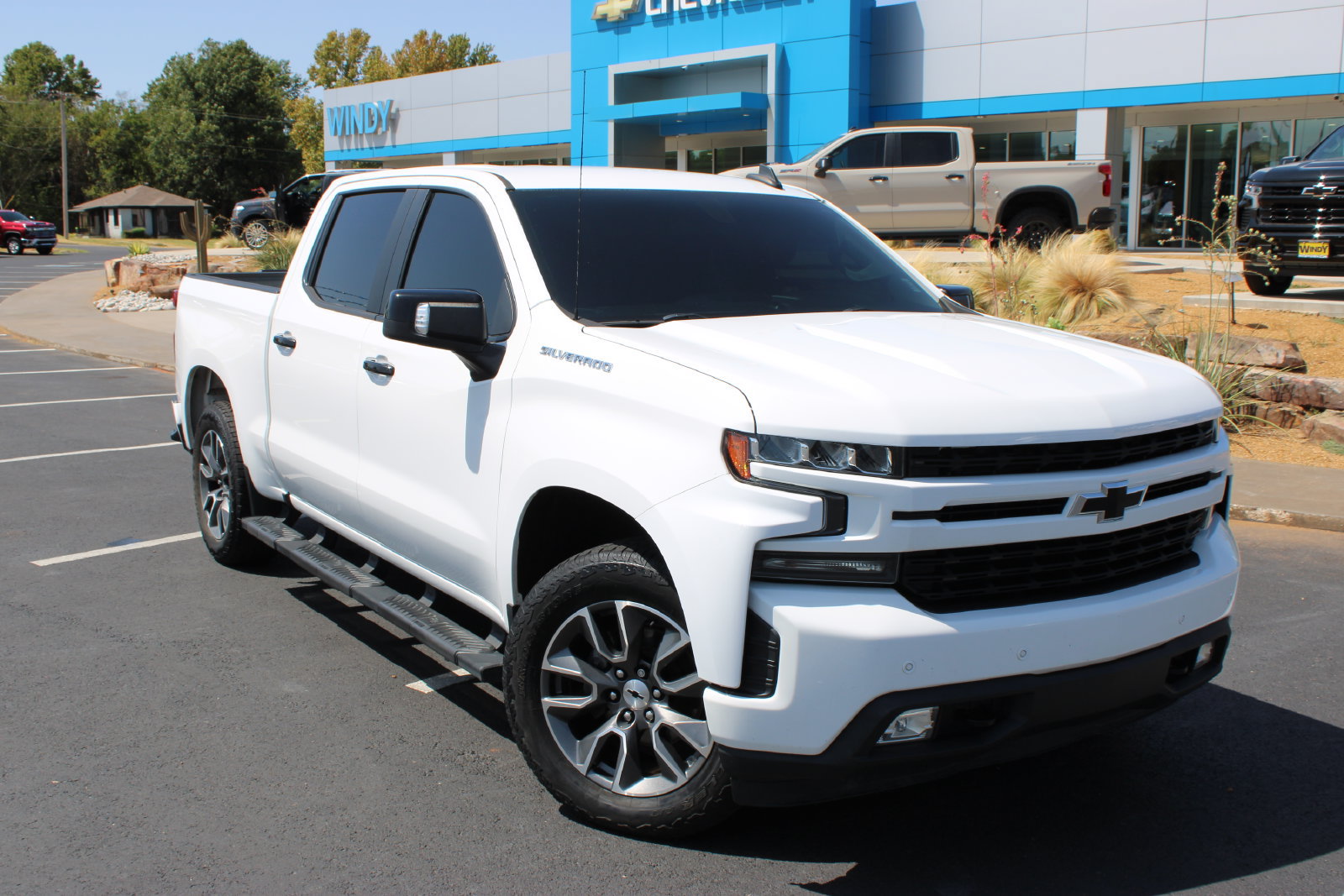 Used 2019 Chevrolet Silverado 1500 RST w/ All-Star Edition AWD/4WD image 2