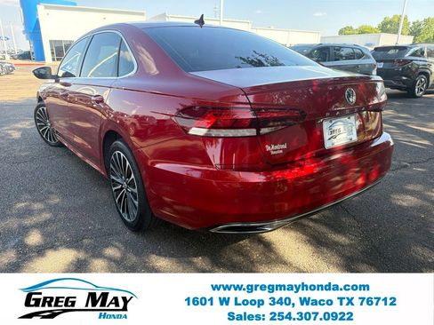 Used 2022 Volkswagen Passat 2.0T FWD image 6