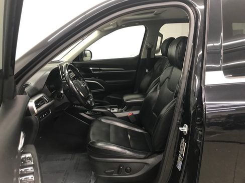 Used 2020 Kia Telluride S w/ S 8 Passenger Seating Package image 12