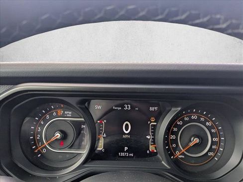 Used 2026 Jeep Gladiator Rubicon AWD/4WD image 10