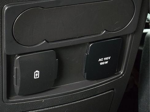 Used 2022 Ford Explorer Limited w/ Equipment Group 301A image 11