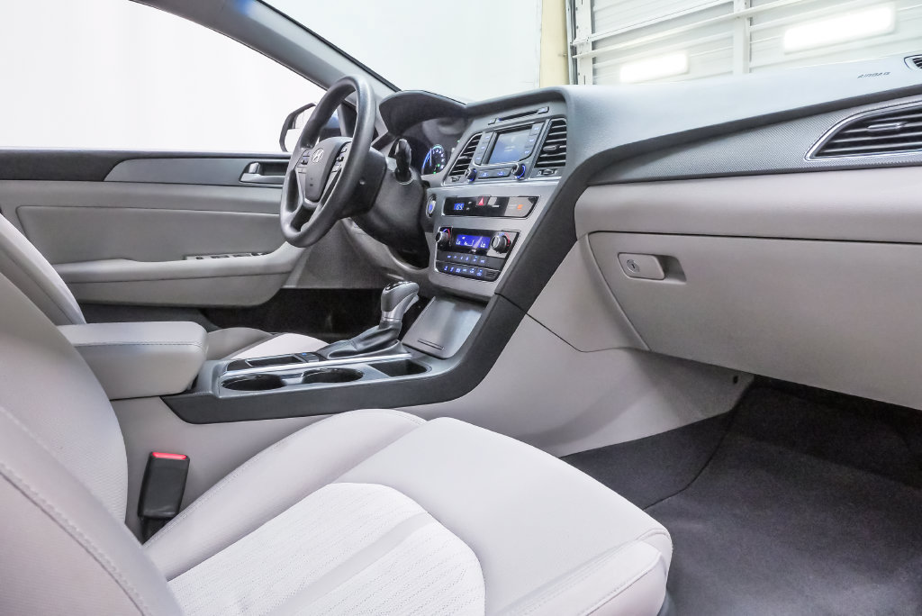 Used 2016 Hyundai Sonata SE FWD image 11