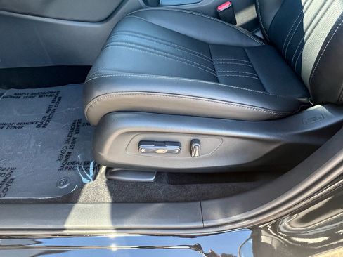 New 2026 Honda HR-V EX-L image 22