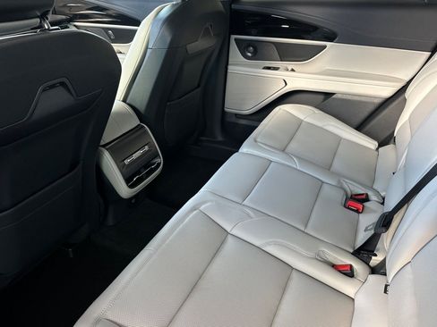 New 2026 Lincoln Nautilus Premier w/ Equipment Group 102A AWD/4WD image 11