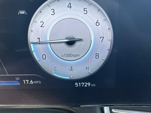 Used 2024 Hyundai Elantra SEL FWD image 22