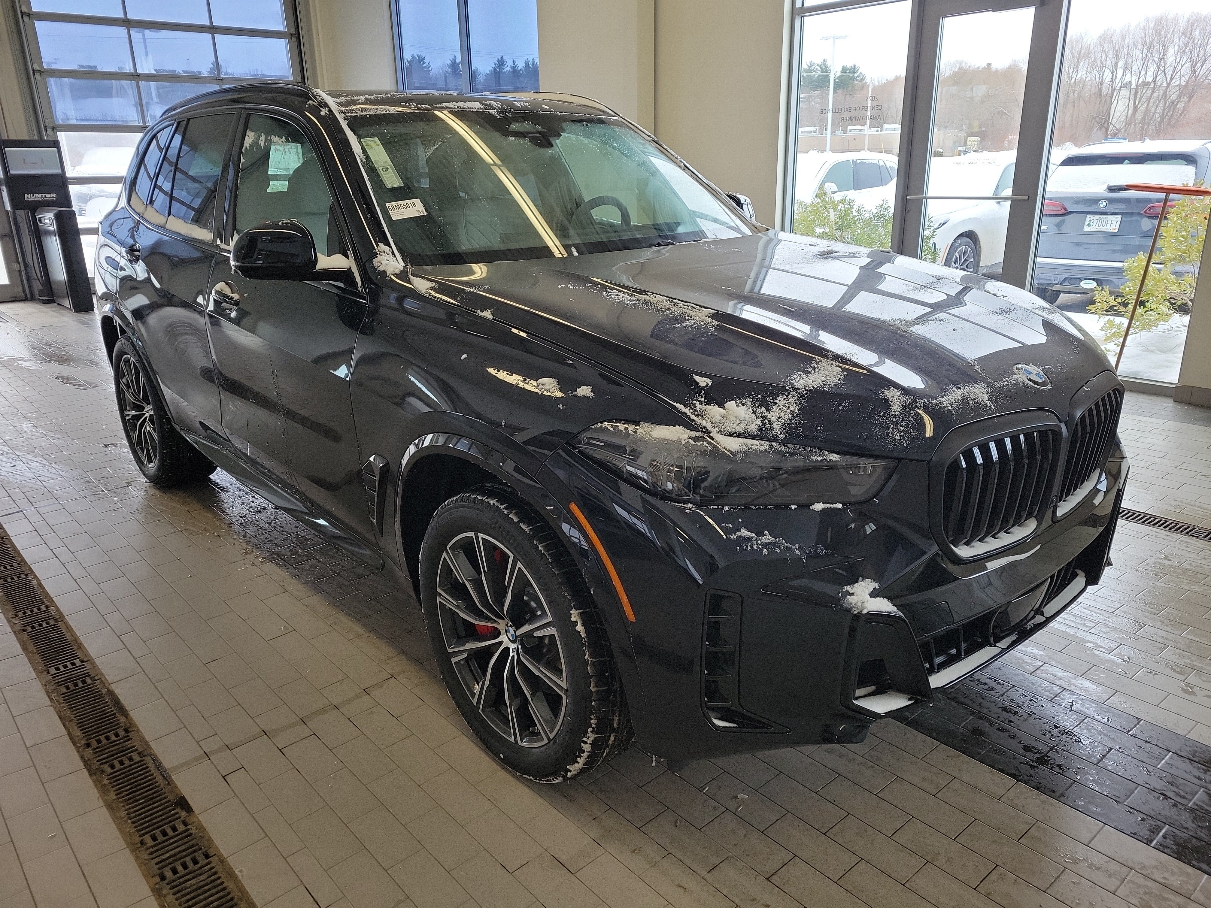 Used 2026 BMW X5 xDrive40i AWD/4WD image 3
