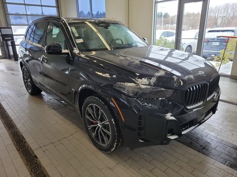 Used 2026 BMW X5 xDrive40i AWD/4WD image 3