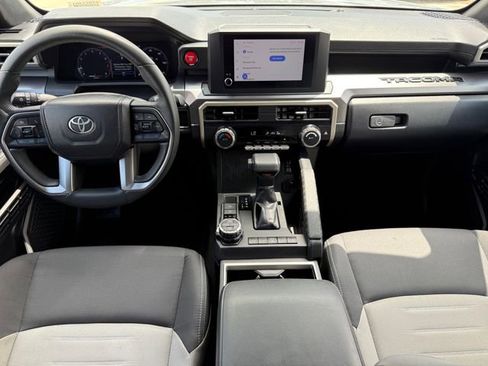 Used 2025 Toyota Tacoma TRD Off-Road AWD/4WD image 21