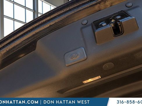 Used 2016 GMC Acadia SLT w/ Open Road Package FWD image 33