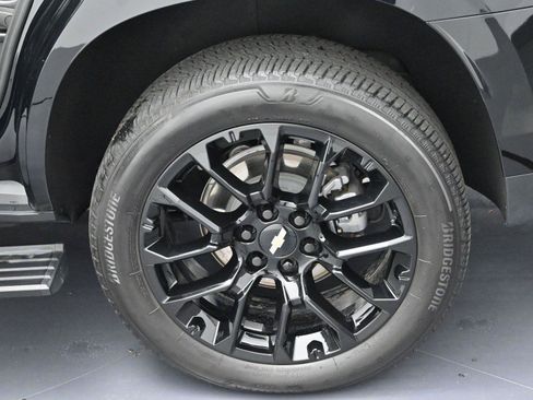 Used 2024 Chevrolet Tahoe High Country w/ Advanced Technology Package image 43