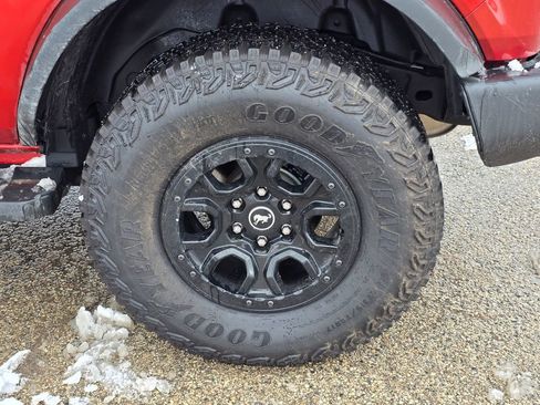 Used 2023 Ford Bronco Wildtrak AWD/4WD image 13