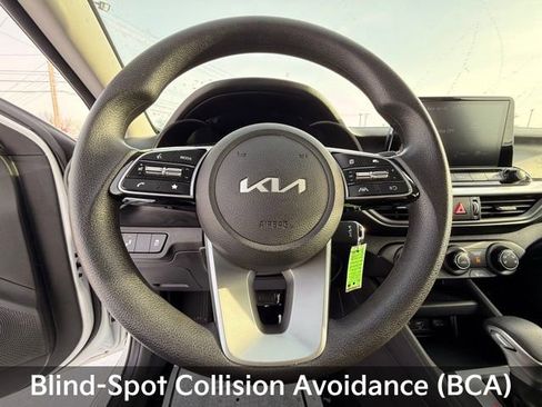 Used 2023 Kia Forte LXS w/ LXS Technology Package image 14