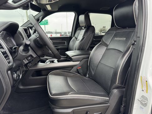 Used 2025 RAM 2500 Laramie image 29