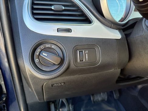 Used 2018 Dodge Journey SE w/ Connectivity Group image 21