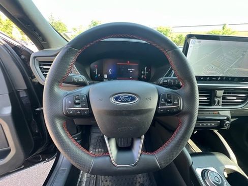 Used 2024 Ford Escape ST-Line w/ Tech Pack #1 AWD/4WD image 30