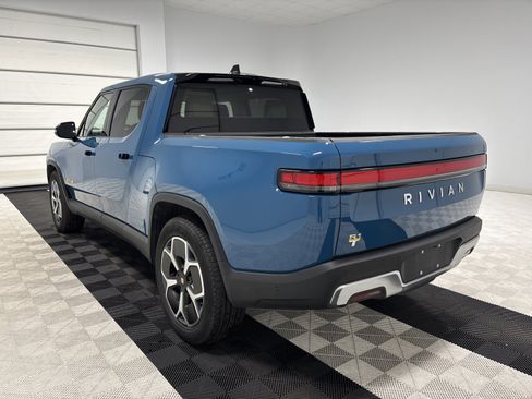 Used 2023 Rivian R1T Adventure image 3