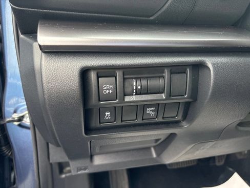 Used 2018 Subaru Crosstrek 2.0i Limited w/ Popular Package #2 AWD/4WD image 19