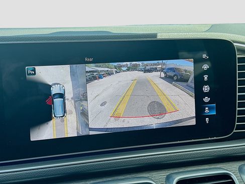 Used 2021 Mercedes-Benz GLE 350 image 12