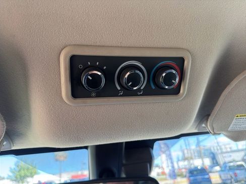 Used 2019 Chevrolet Express 3500 LT w/ LT Preferred Equipment Group image 25