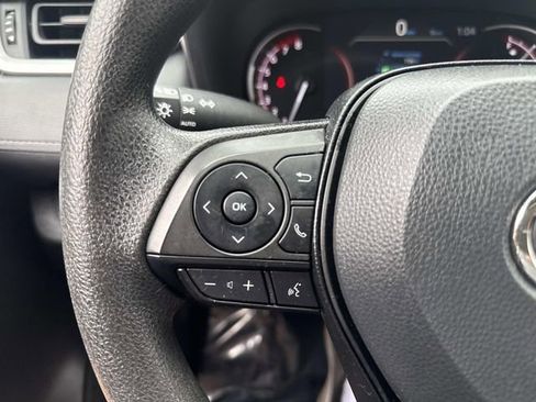 Used 2023 Toyota RAV4 XLE image 28