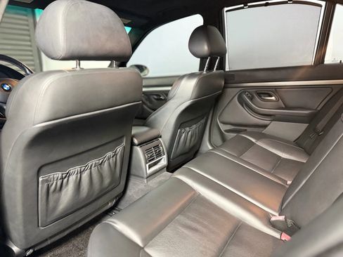 Used 2003 BMW M5 image 25