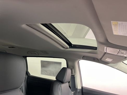 New 2026 Honda Odyssey EX-L image 10