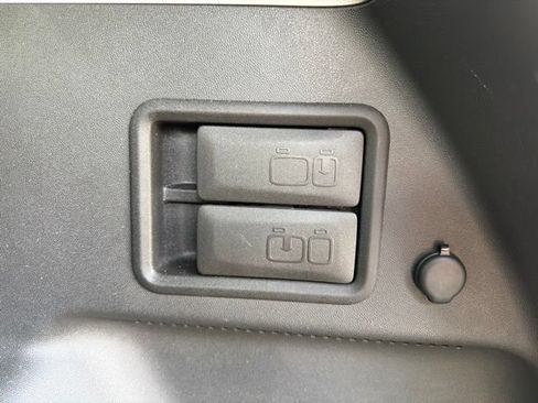 Certified 2023 GMC Terrain SLT FWD image 11