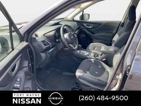 Used 2019 Subaru Forester Premium AWD/4WD image 11