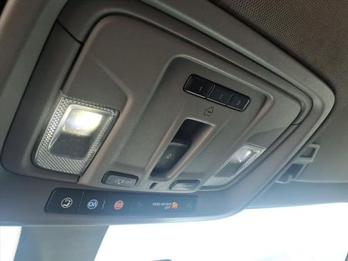 Used 2022 Chevrolet Silverado 3500 LT image 32