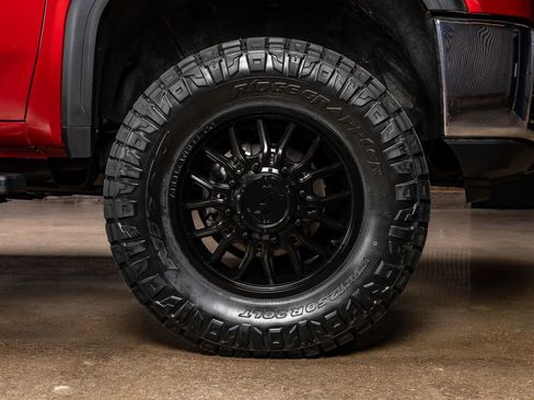 Used 2023 GMC Sierra 3500 SLT w/ SLT Premium Package image 12