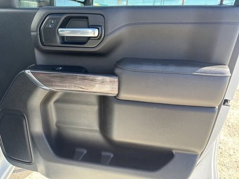 Used 2022 Chevrolet Silverado 2500 LTZ image 23