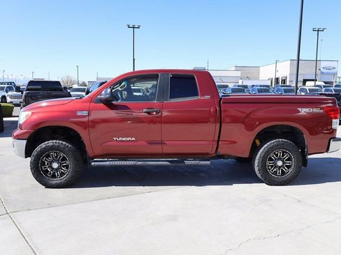 Used 2010 Toyota Tundra 4x4 Double Cab image 3