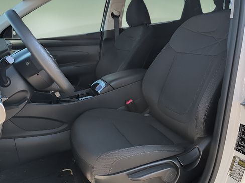 Used 2026 Hyundai Tucson SE FWD image 17