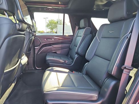 Certified 2023 Cadillac Escalade Premium Luxury w/ LPO, Floor Liner Package image 15