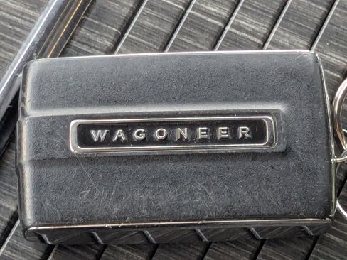 Used 2023 Jeep Wagoneer L Series II AWD/4WD image 43