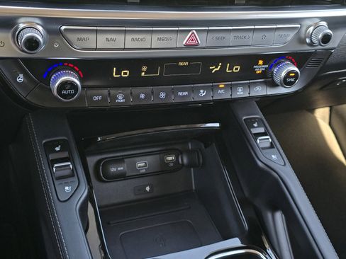 Used 2022 Kia Telluride SX w/ SX Prestige Package AWD/4WD image 20