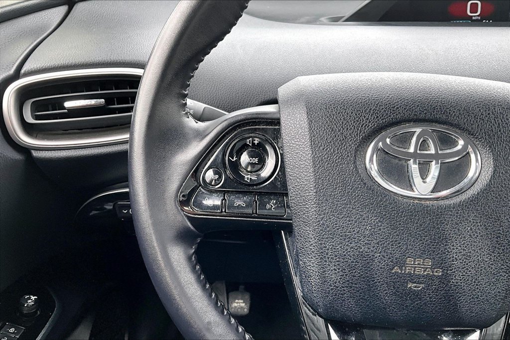 Used 2022 Toyota Prius Prime LE FWD image 17